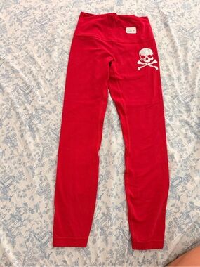 Lululemon 4 Red Skull & Crossbones Leggings